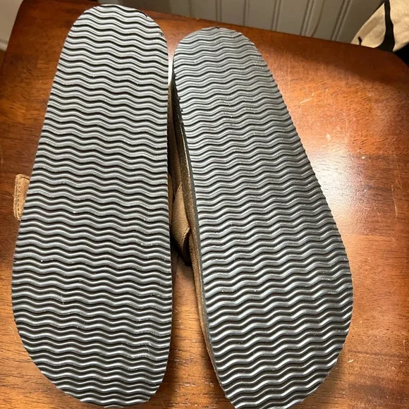 NWOT White Mountain Suede Bueno Clog - Size 6, No Box - Picture 4 of 6